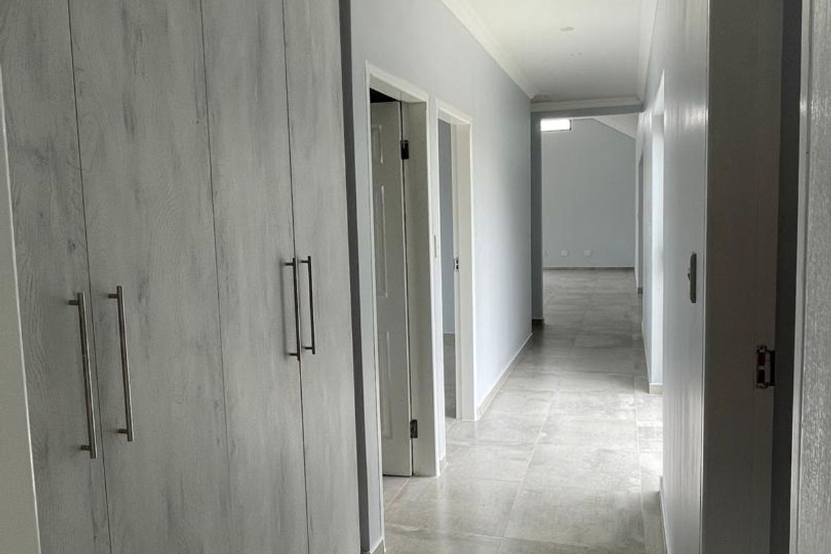 NEW HOUSE UNDER CONSTRUCTION EDC END NOV. 2025 - Photo 4