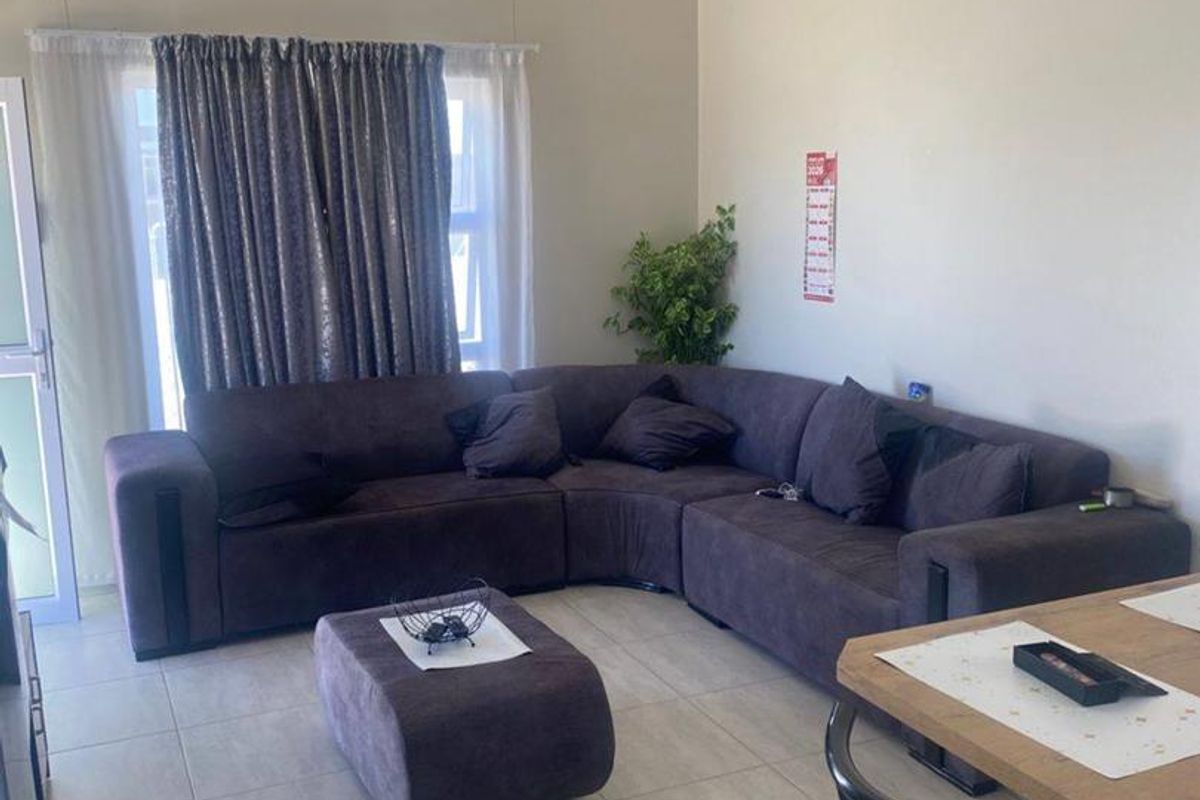 2 Bedroom Townhouse For Sale in Osona - Photo 3