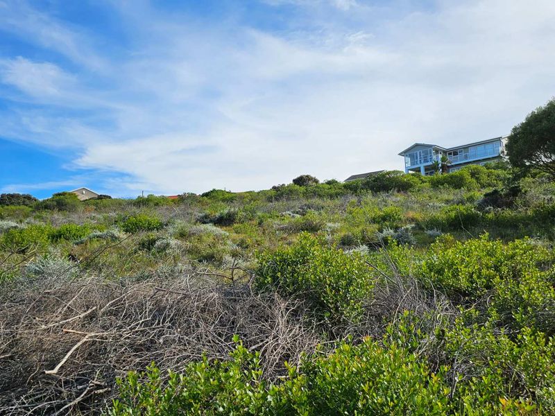 Large stand with partial sea views. - Photo 2