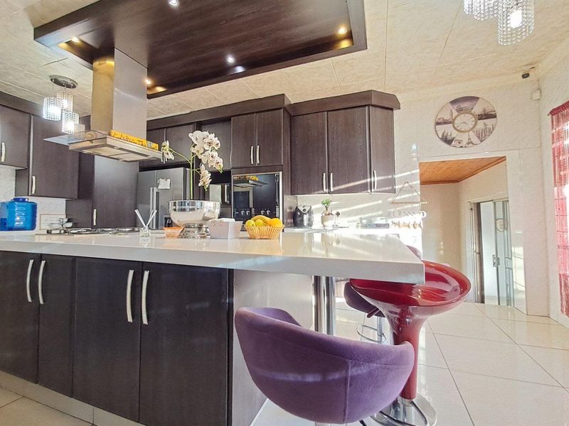 4 Bedroom House for sale in Albemarle - Photo 10