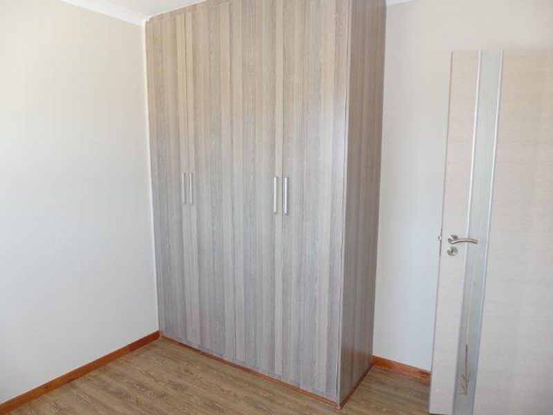 Duplex Town House walking distance to schools - Photo 6