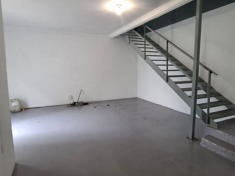 Expand Your Business: Versatile Space Near Key Amenities - Photo 10