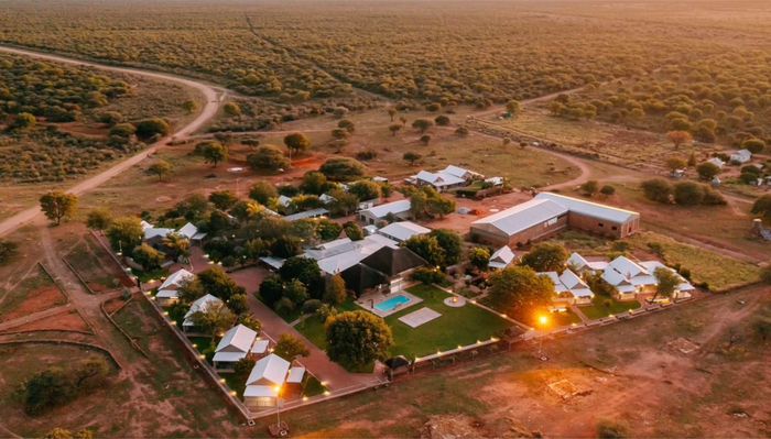 Property #2336122, Lodge For Sale in Outjo Central