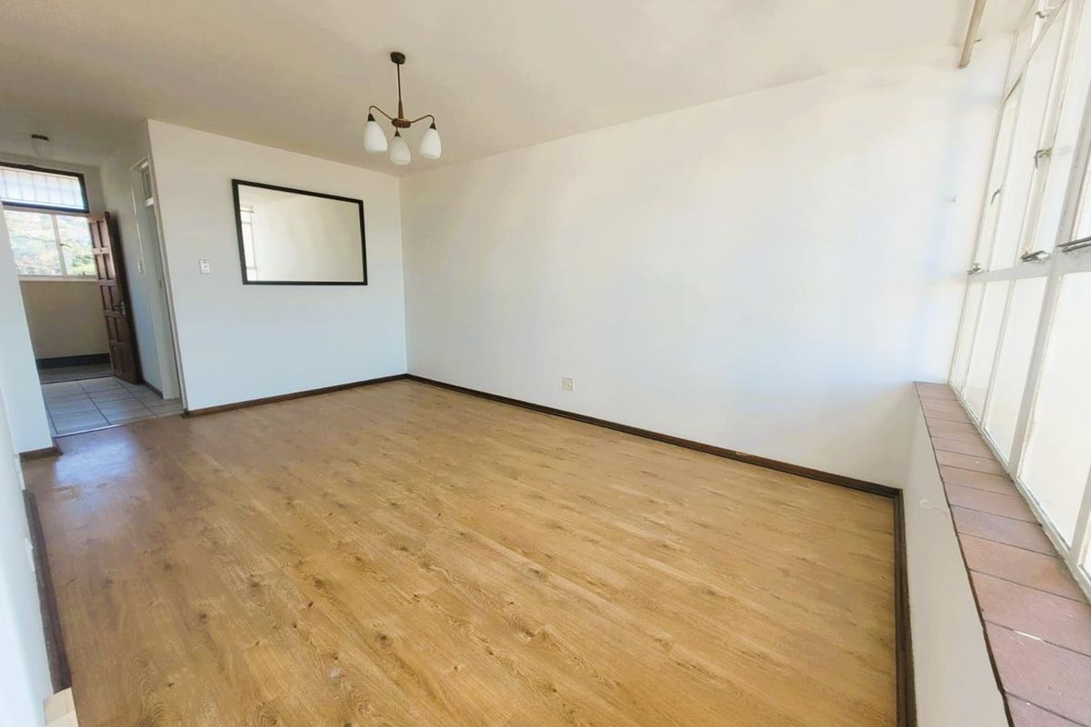 **Charming 1.5-Bedroom Apartment with Stunning Views in Durban** - Photo 2