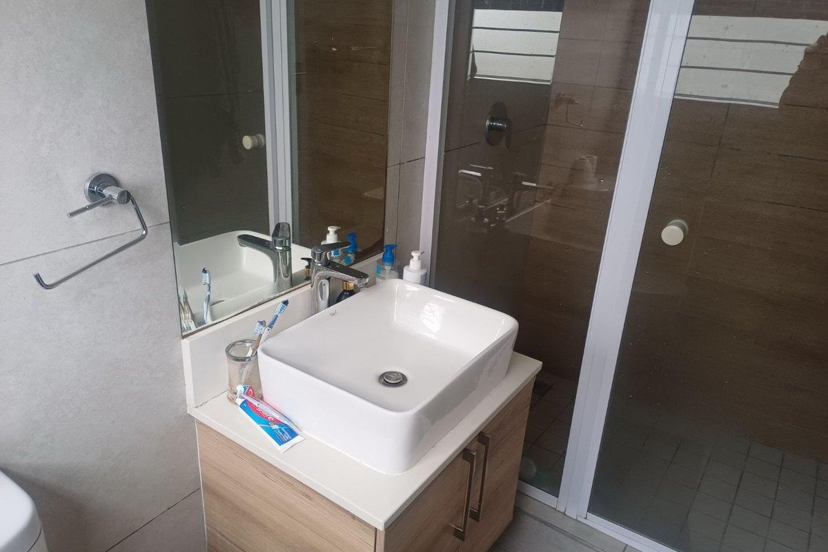 Modern Ground Floor Townhouse with Private Garden and Built-in Braai - Photo 4