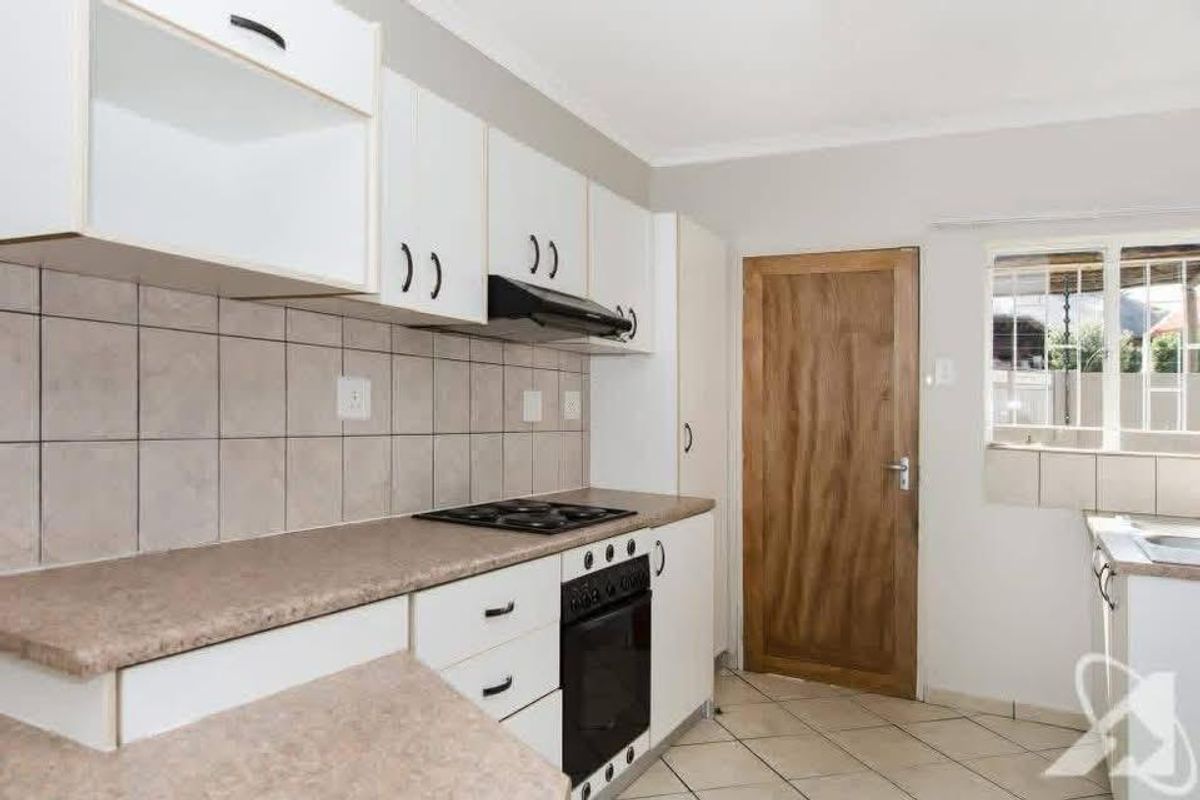 FOR SALE  | Penuel Complex, Pioniers park Ext. 1 - Photo 3