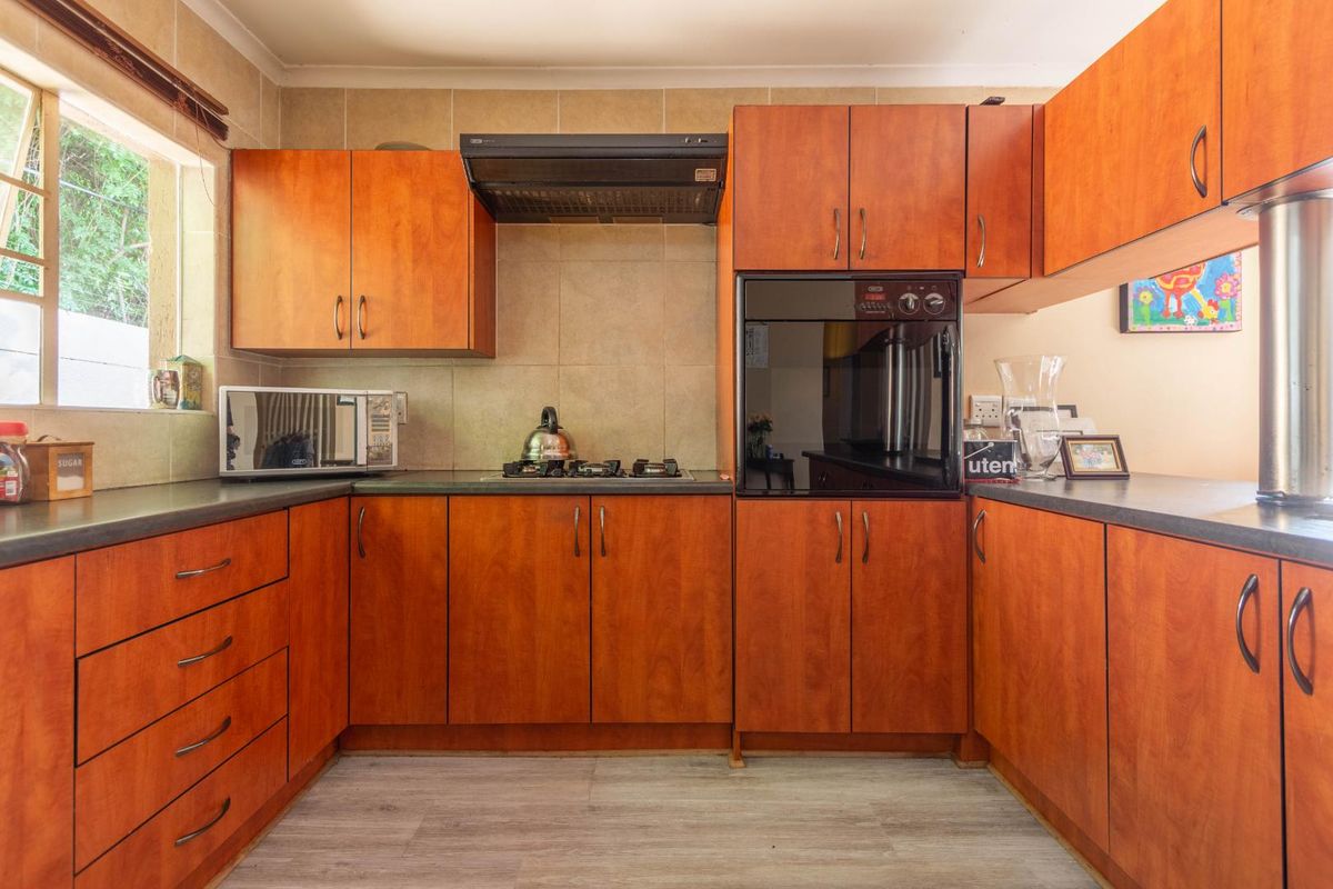 Unlock the potential of a lifetime with this incredible property for sale in Rynfield - Photo 4