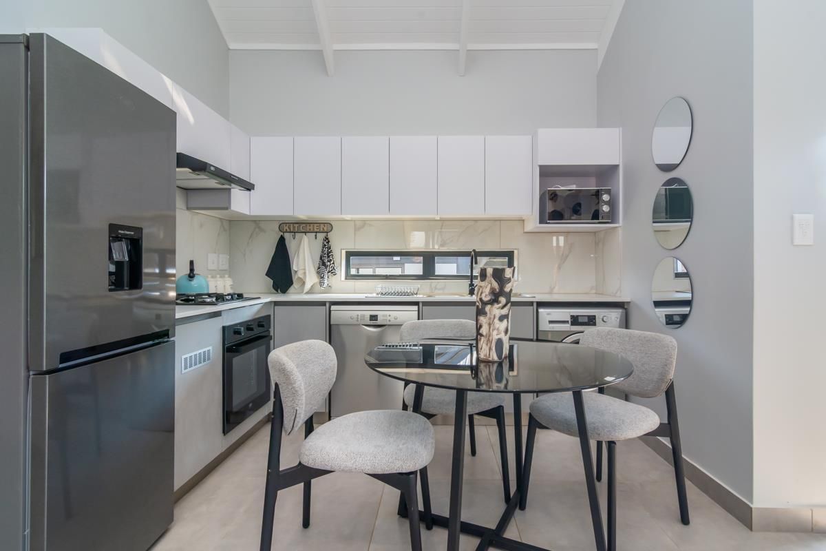 A modern home  with comfort and  privacy awaits you at Baltimore Estate Home - Photo 5