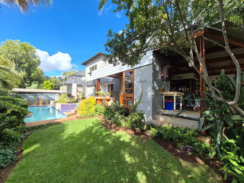 Entertainers's dream home with a Flat and Views for Days - Photo 2