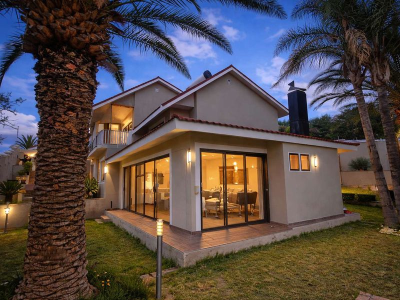 Family Home with Space & Views to die for, Ludwigsdorf - Photo 2