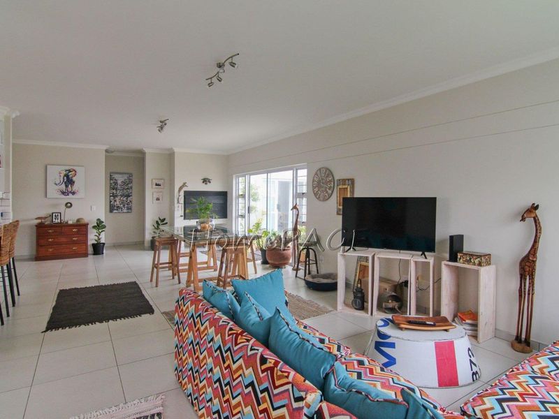 Dunes, Swakopmund:  3 Bedroom home in a VERY GOOD POSITION is for sale - Photo 4
