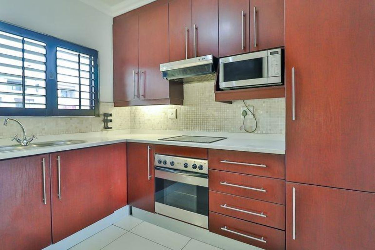 Modern Loft Apartment, Ideal for Young Professionals or Investors! - Photo 3