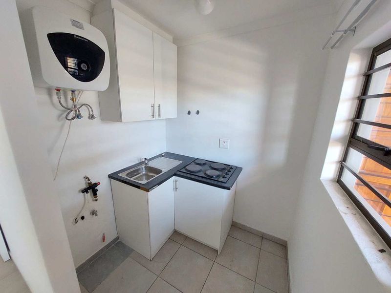 Bachelor Apartment for Rent in Malibu Village, Blue Downs - Photo 7