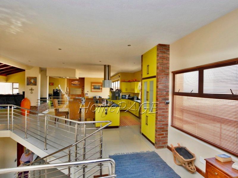 Vogelstrand, Swakopmund:  Large, Comfortable, Upmarket 5 Bedr Home is for Sale - Photo 6