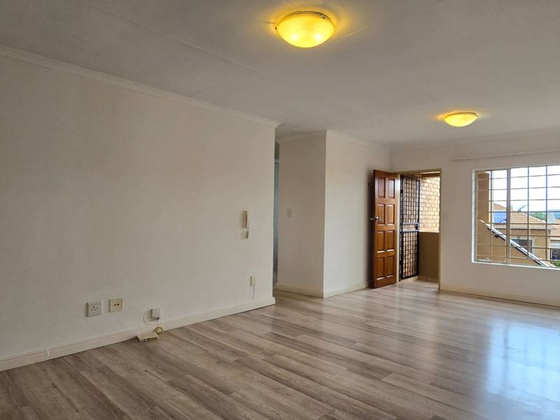 Spacious First-Floor Living in The Wilds Estate – Comfort, Security & Lifestyle - Photo 6