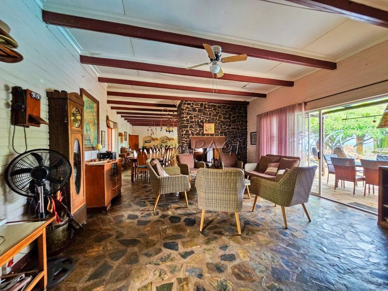 Kunene region, Outjo district:  Lodge for Sale! - Photo 6