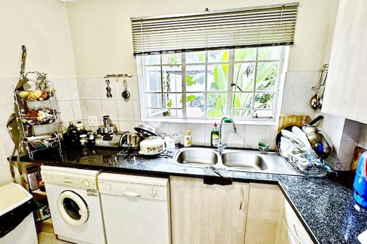 2 BED 2 BATH FULLY FURNISHED GARDEN TOWNHOUSE MORNINGSIDE - Photo 5