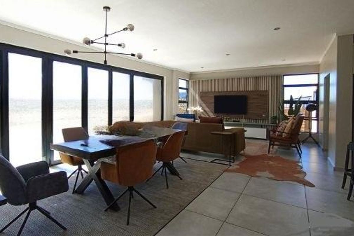 MIDSTREAM RIDGE - 4 BEDROOM HOUSE - Photo 5
