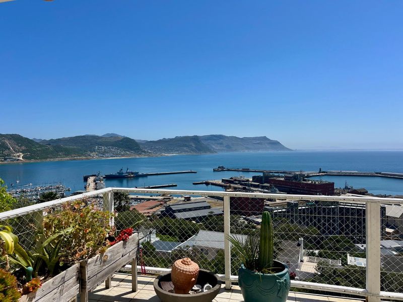 Four bedroom house for sale in Simons Kloof - Photo 3