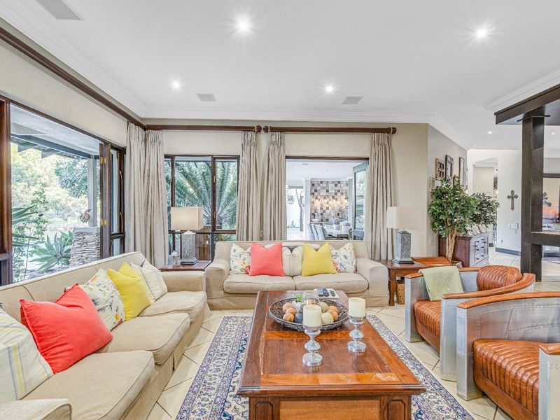 Breathtaking balinese – inspired residence - Photo 10