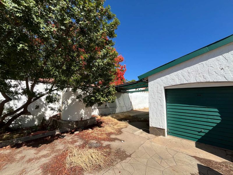 Erf 386 – A Renovator’s Dream With Massive Potential - Photo 5