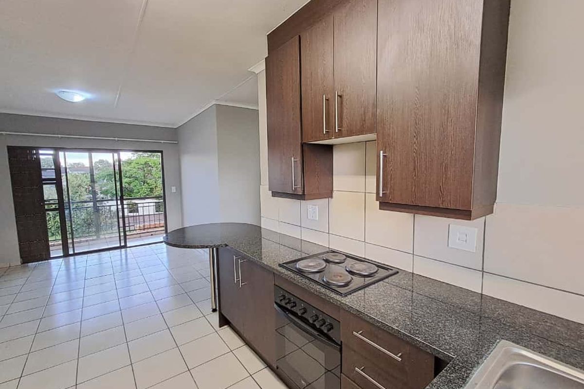 Modern Living with Spectacular Views and Pet-Friendly! - Photo 2