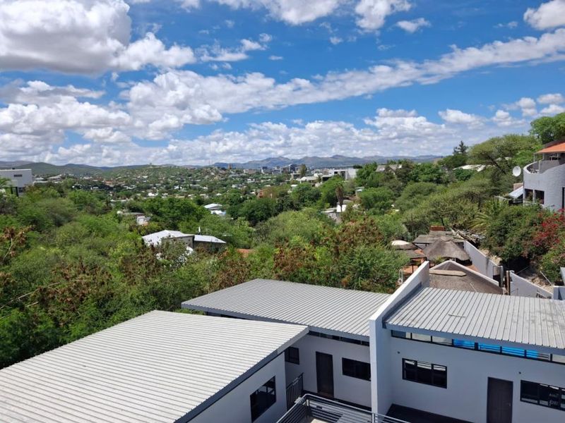 "Invest Smart: Prime Hospitality Near Medi-Clinic, Eros, Windhoek!" - Photo 2