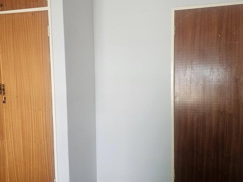 3 bedroom apartment for sale in elandsrand - Photo 8