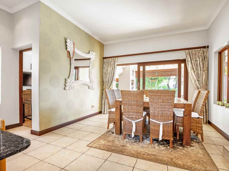 IMMACULATE HOME - Photo 5