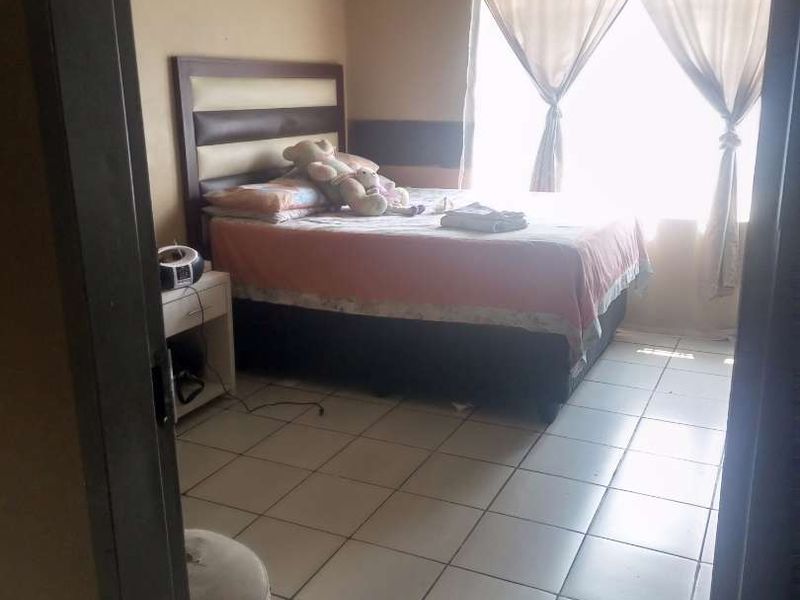 This Lovely 2 bedroom house in Pretoria west is now for sale. - Photo 4