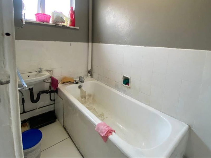 Ready to Move 2 bedroom in a well maintained prime area - Photo 6