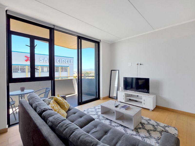 URBAN BLISS, FULLY FURNISHED, LOCK UP AND GO AND AIRBNB ALLOWED - Photo 6