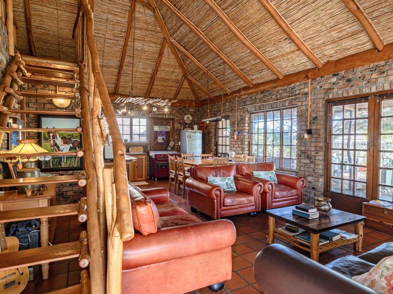 Timeless Appeal and Coastal Comfort - Photo 8