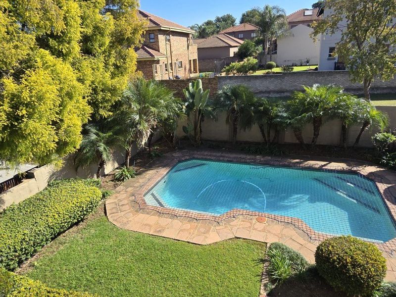 4 Bedroom House for Sale in Rooihuiskraal North - Photo 9