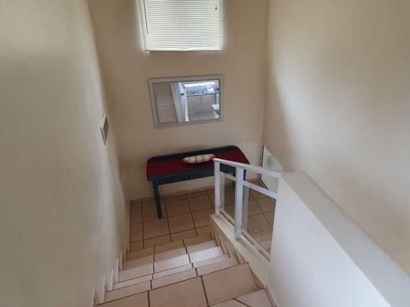 Furnished 3 Bedroom Duplex in Shelly Beach - Photo 8