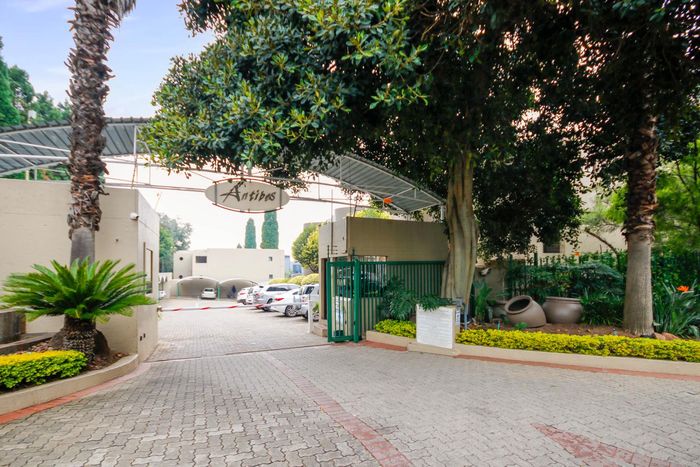 Property #2498113, Apartment For Sale in Morningside
