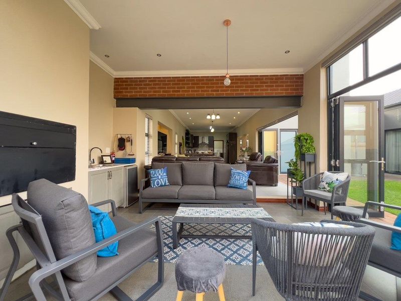 Dual Mandate - Modern Luxury in Midstream Ridge Estate - Photo 3