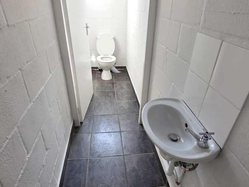 Brand New Refurbished Industrial Complex in Tokai - Photo 10