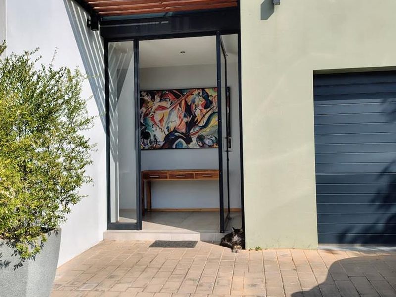 Modern House for Sale in Glen Marais Kempton Park - Photo 3