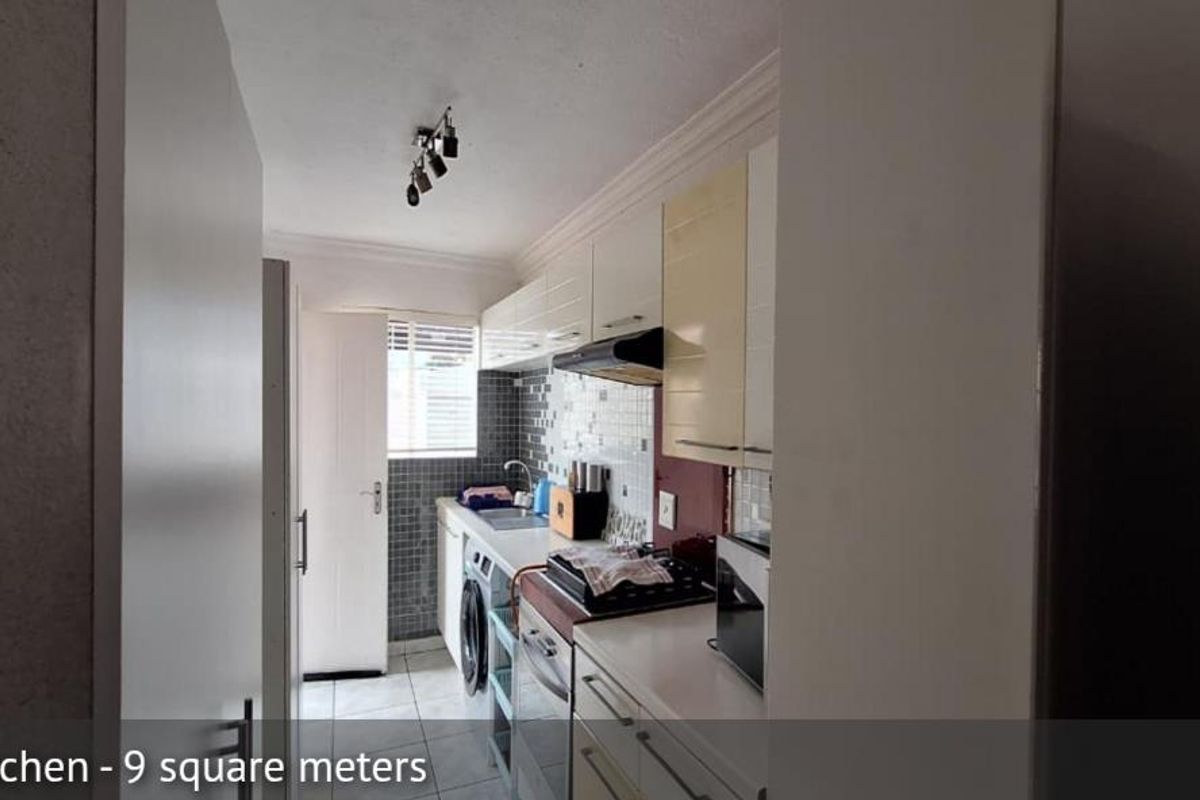 Charming two bedroom townhouse in Birch Acres - Photo 3