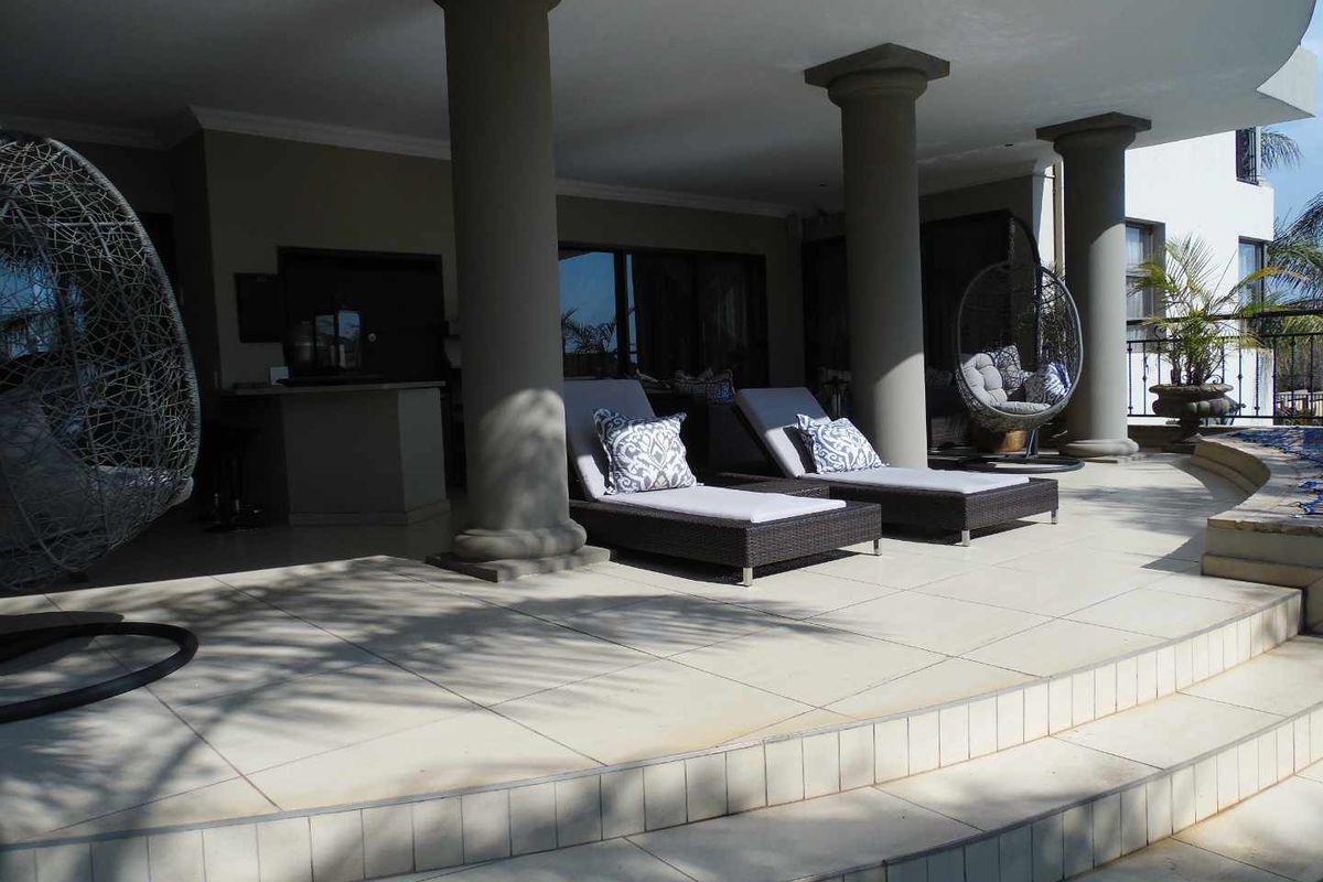 FULLY FURNISHED MAGNIFICENT RESIDENCE FOR RENT IN SECURE UPMARKET ESTATE - Photo 2