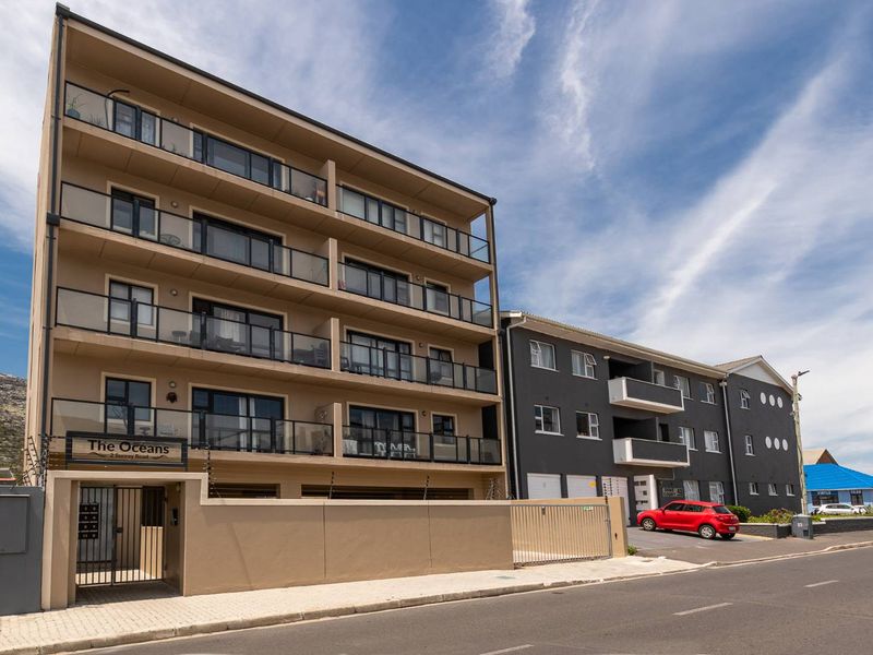 Modern Unfurnished  Apartment in Fish Hoek - Photo 2