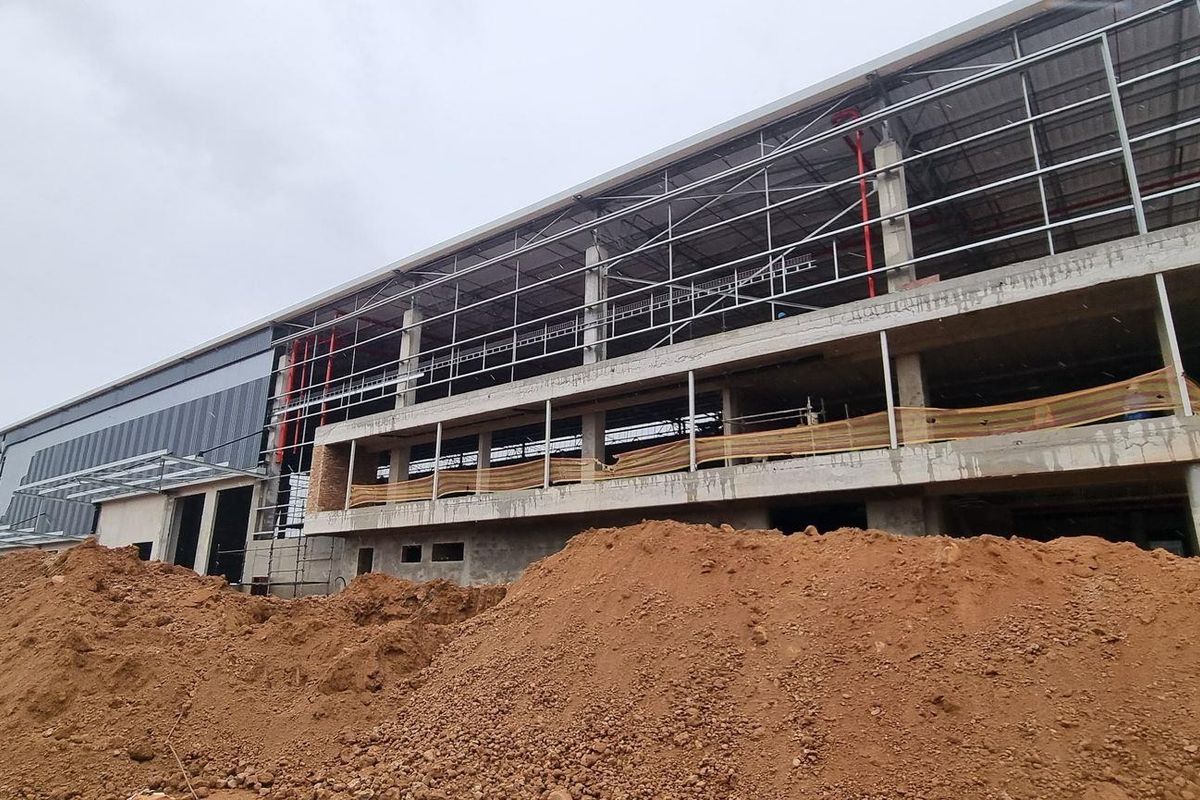 5 369m2 Louwlardia Warehouse To Let - Photo 4