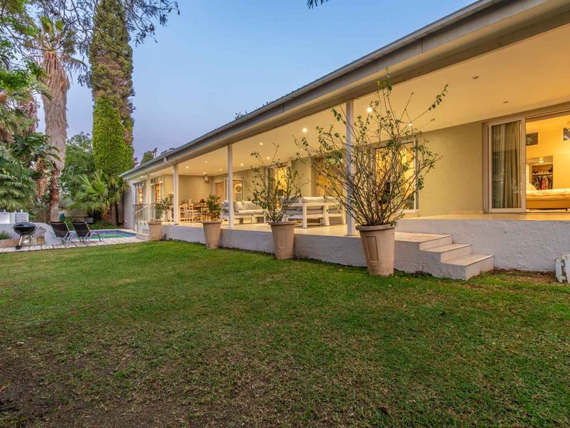 Exceptional 5 Bed Family Home in Hurlingham Manor - Photo 4