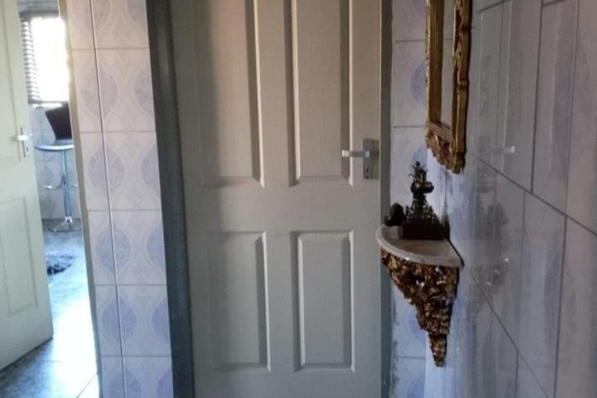 3 Bedroom House For Sale in Vanderbijlpark CW3 - Photo 4