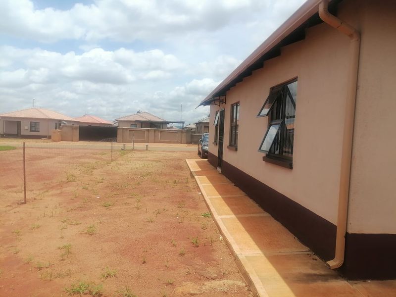 Dawn City - R 830 000 Family Home ! - Photo 4