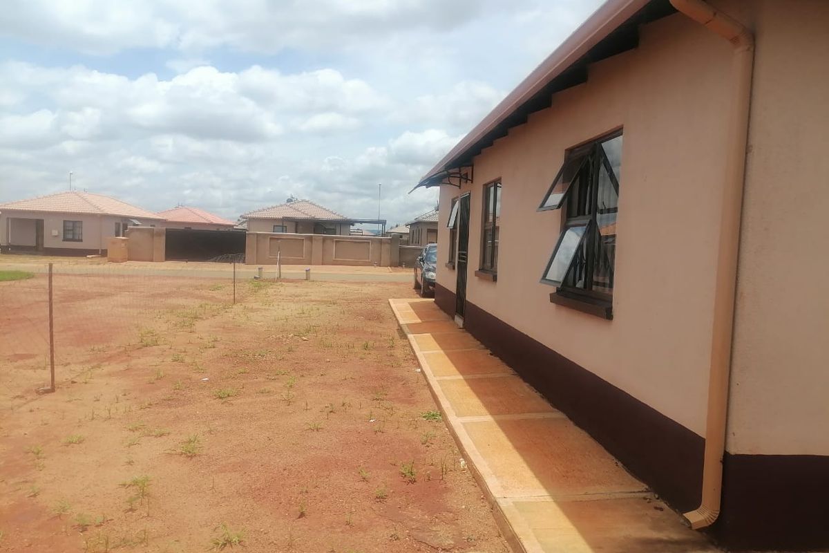 Dawn City - R 830 000 Family Home ! - Photo 4