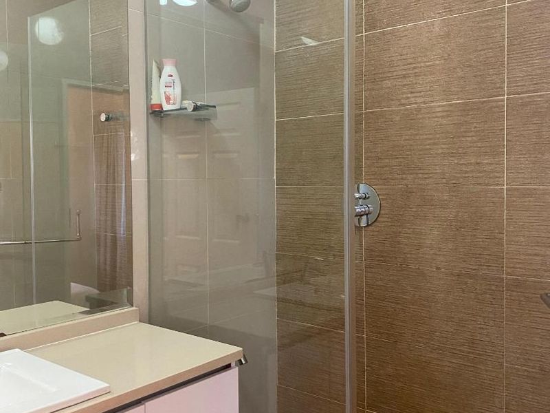 Fully Furnished beautiful 1 bedroom apartment to rent in sought after Sandton area - Photo 6