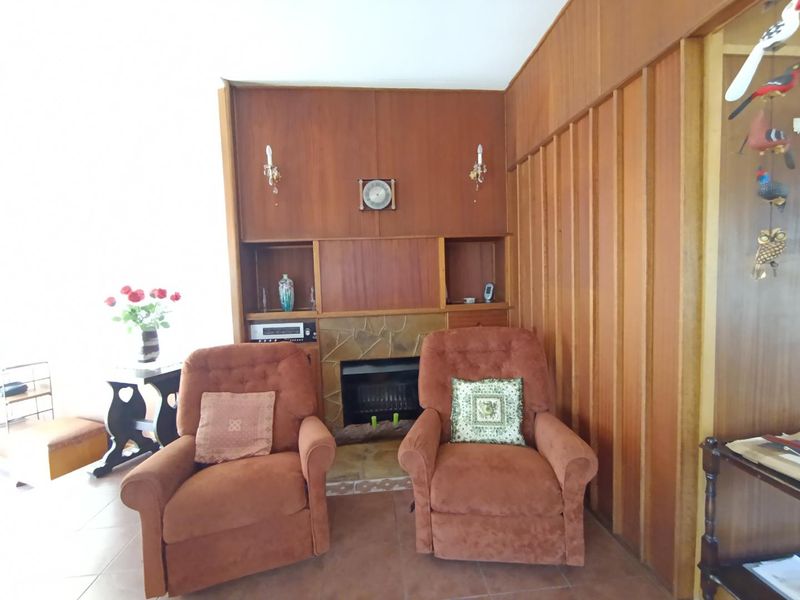 Exquisite House for sale in Klein Windhoek - Photo 7