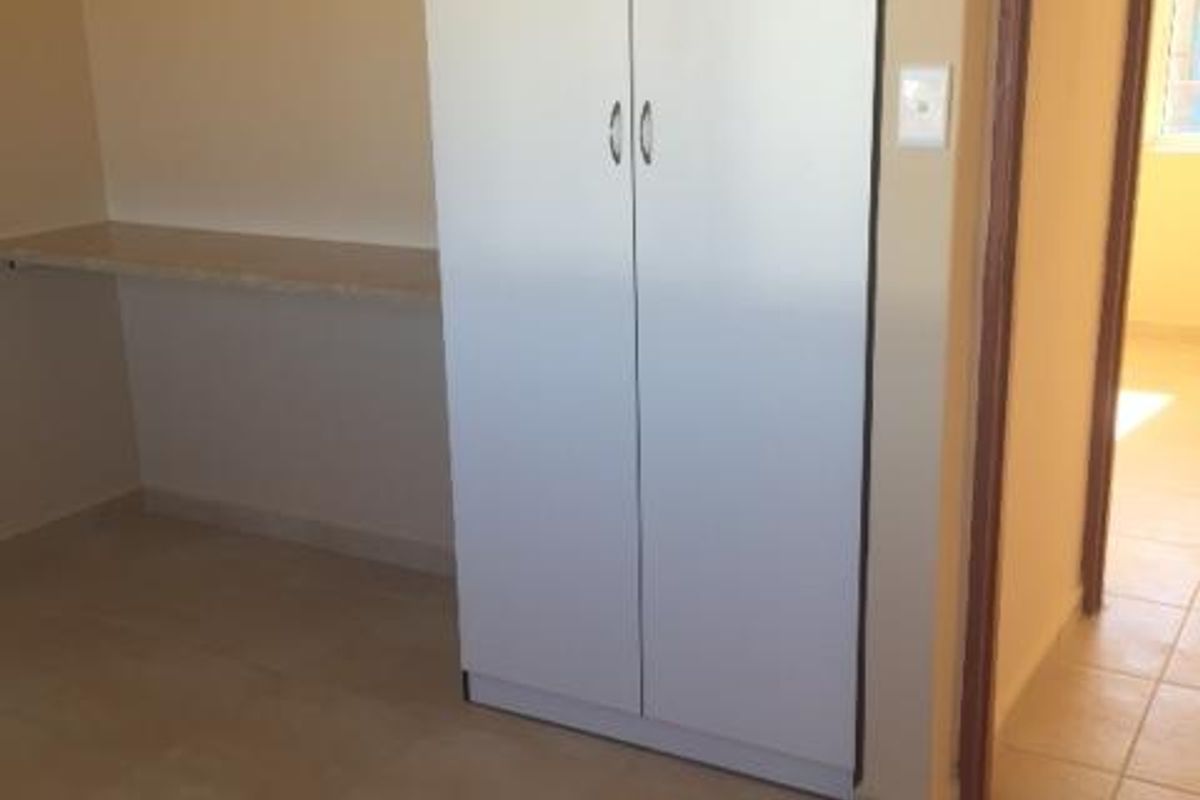 WELL MAINTAINED 2 BEDROOM APARTMENT IN OTJOMUISE!!! - Photo 3